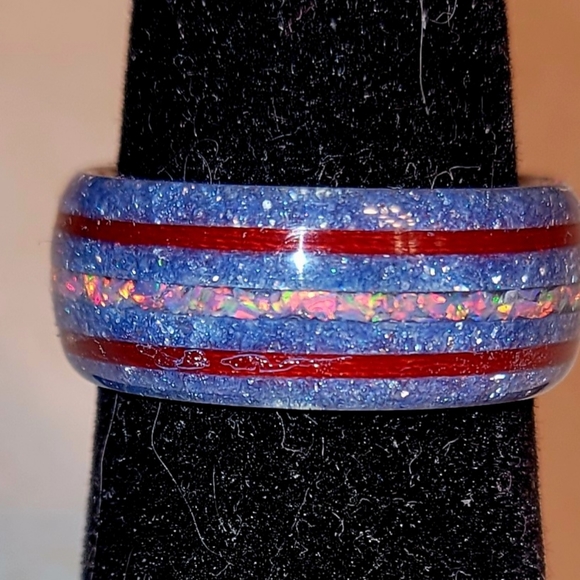 Handmade epoxy ring - Picture 5 of 5